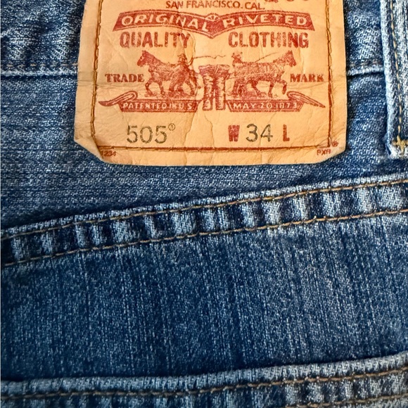 Men's size 34 Levi's 505 denim shorts - Picture 3 of 7